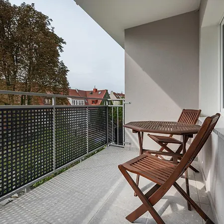 Emily Brzezno Apartment *