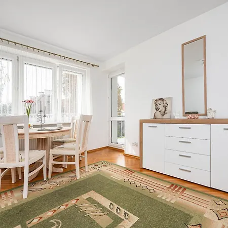 Emily Brzezno Apartamento *
